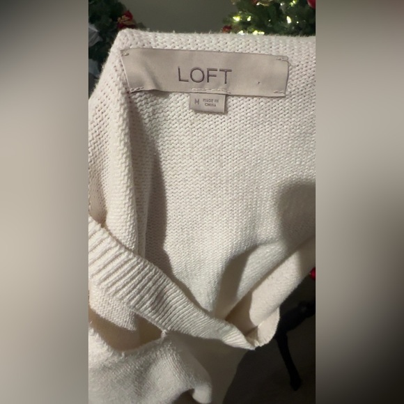 Loft Women's Cream V-Neck Sweater - Picture 4 of 4